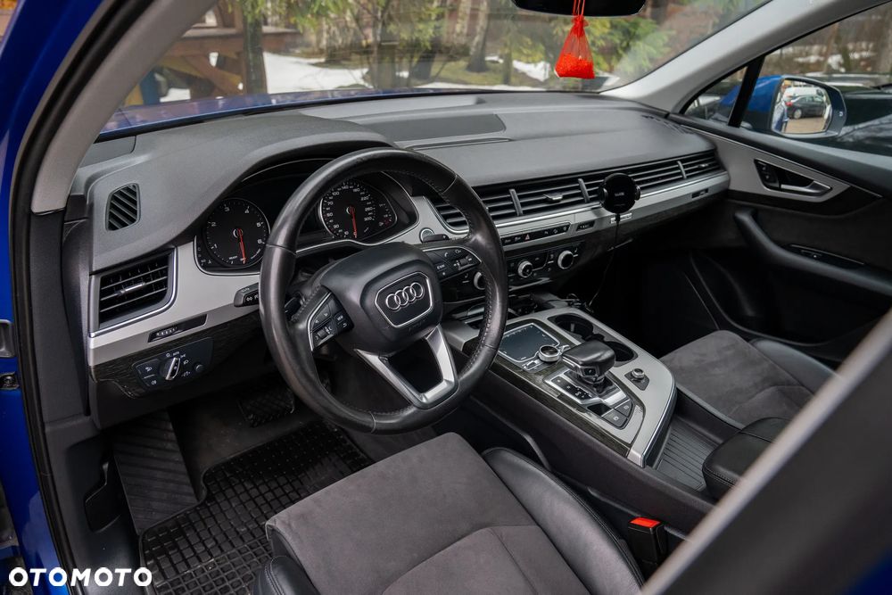 Audi Q7 - 15