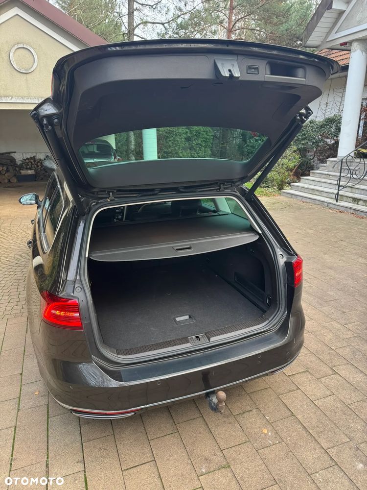 Volkswagen Passat - 18