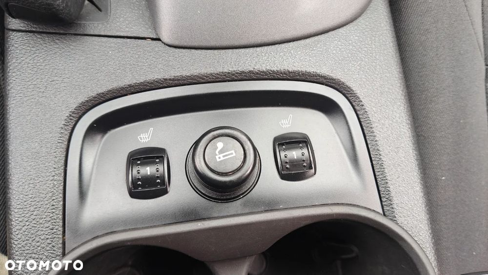 Ford Focus Turnier 1.0 EcoBoost Start-Stopp-System Champions Edition - 19