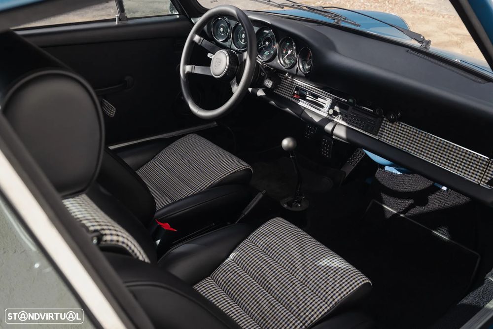 Porsche 911 Série G - 12