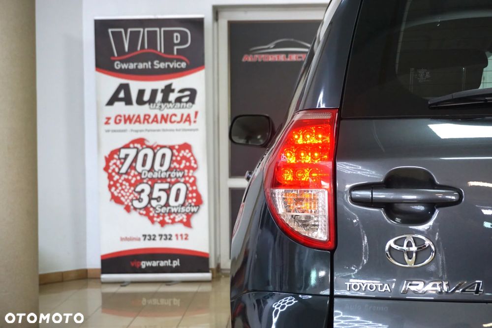 Toyota RAV4 2.2 D-4D 4x4 - 17