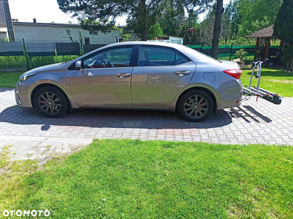 Toyota Corolla 1.6 Premium - 26
