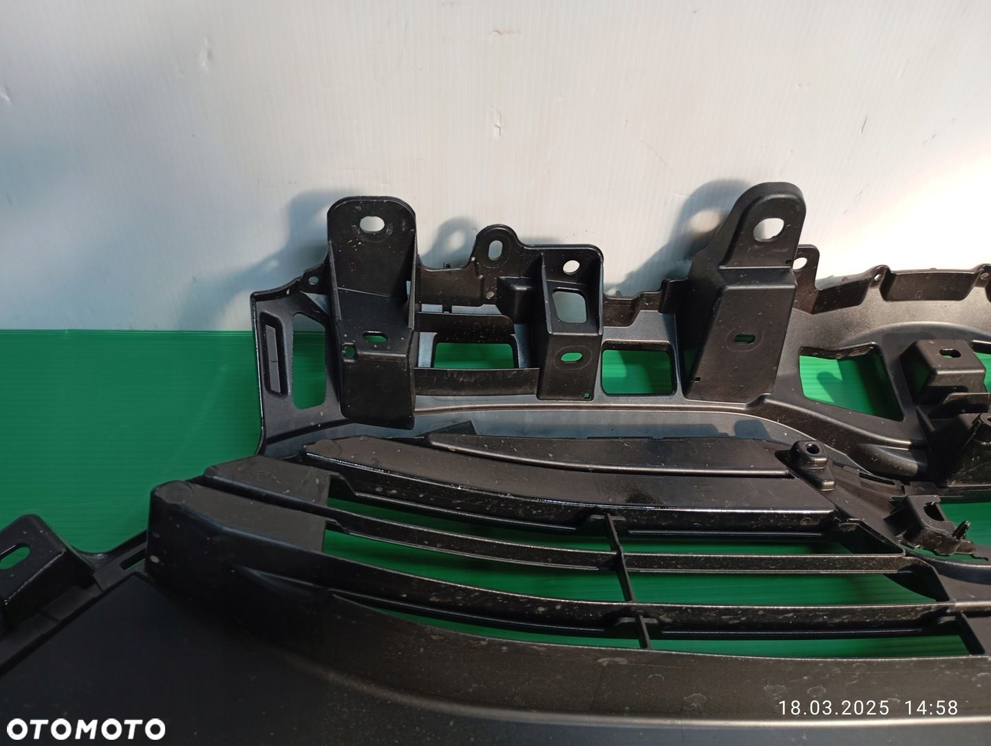 TOYOTA YARIS IV 2020- GRILL KRATKA ZDERZAKA ŚRODKOWA 53101-0DB61 - 5