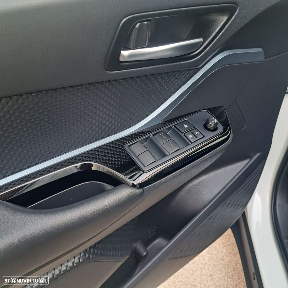 Toyota C-HR 1.8 Hybrid Square Collection - 19