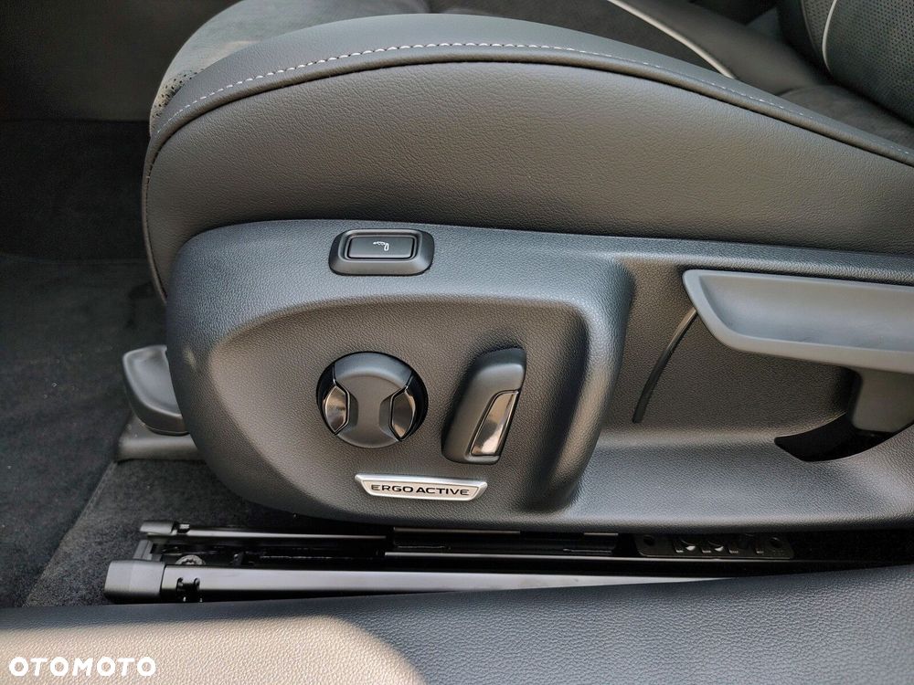 Volkswagen Passat - 19