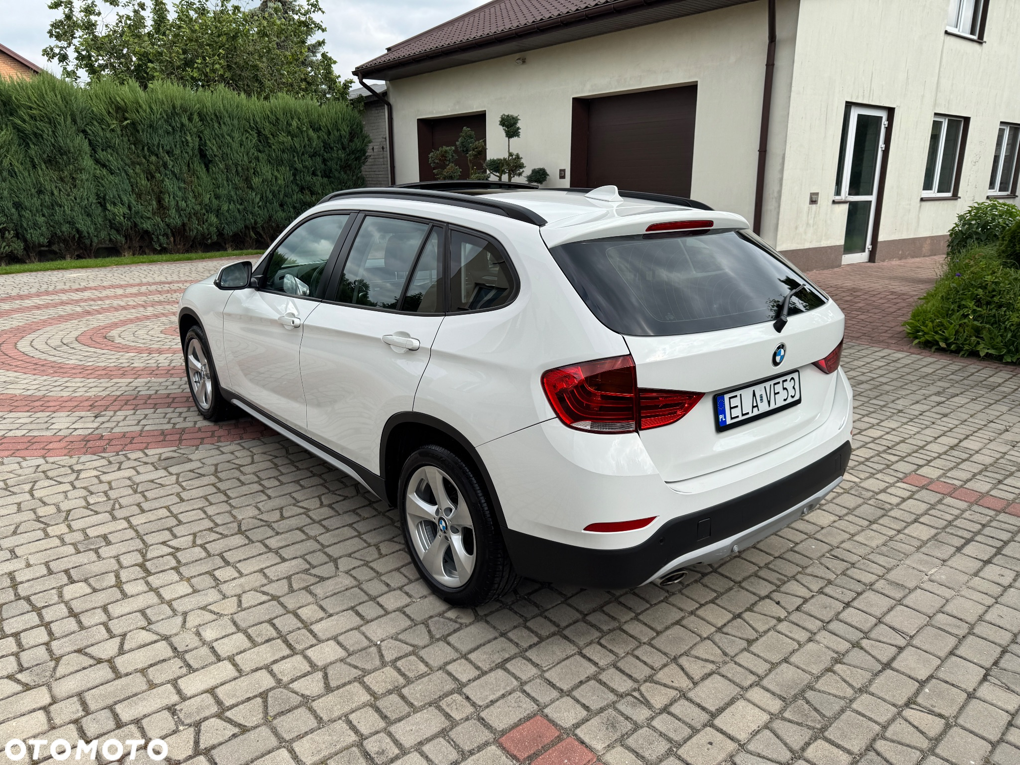 BMW X1 sDrive20d EfficientDynamics - 3
