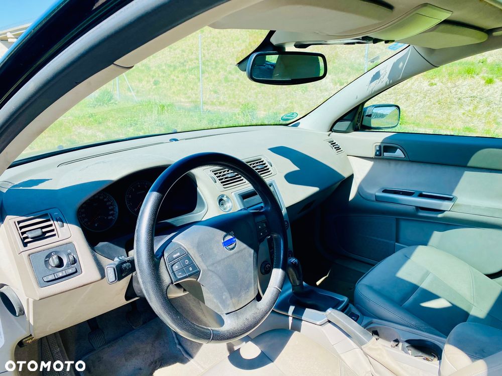 Volvo V50 1.8 Momentum - 31
