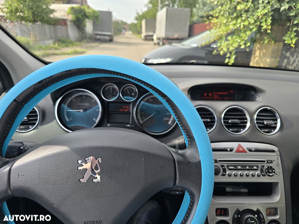Peugeot 308 1.6HDi Confort Pack - 1