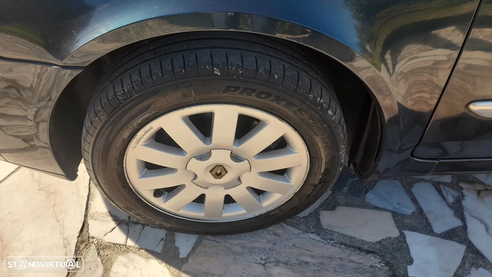 Renault Laguna Break 1.6 Privilége - 12