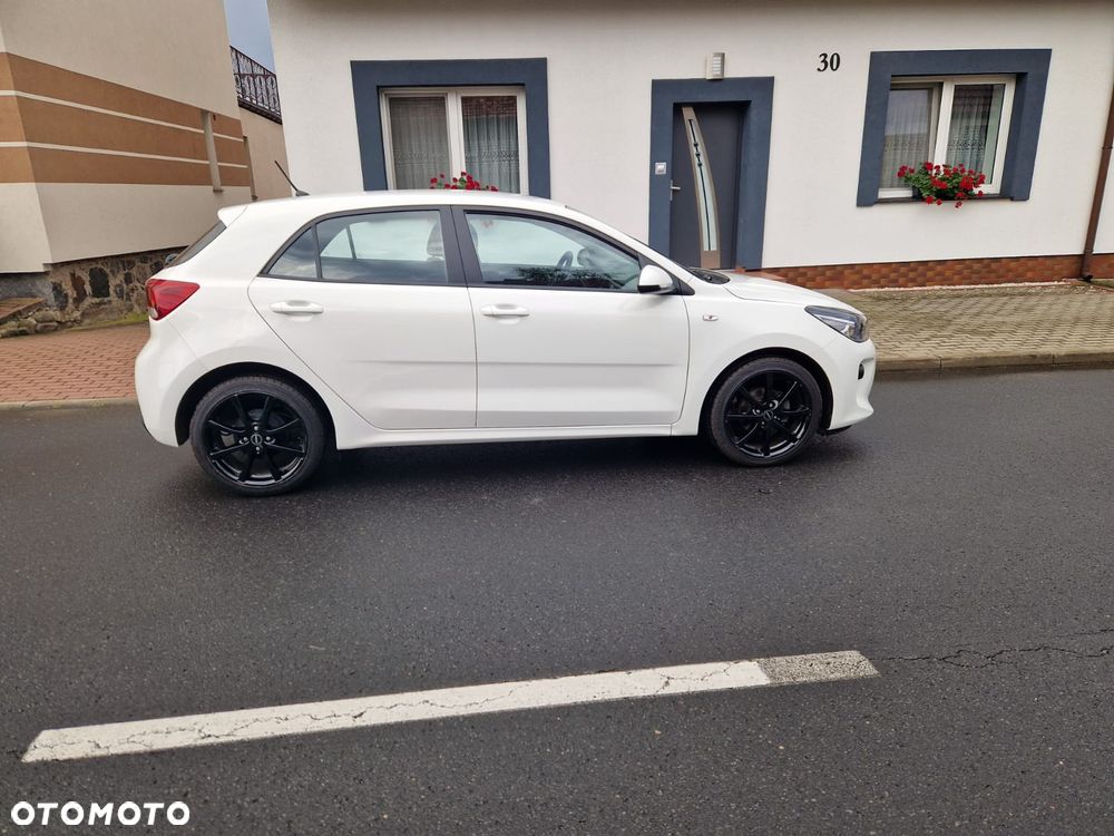 Kia Rio 1.2 Dream-Team Edition - 9