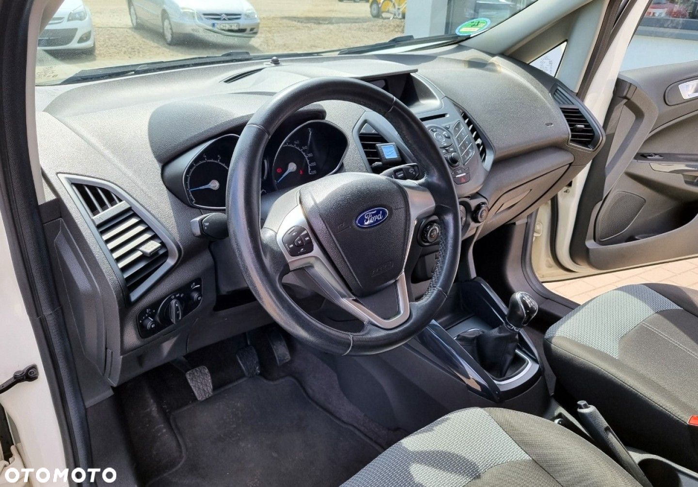 Ford EcoSport - 21