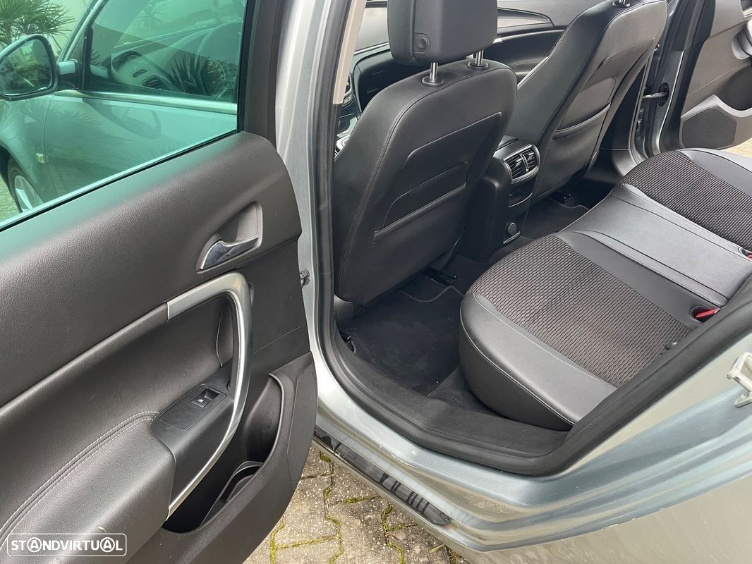 Opel Insignia Sports Tourer 2.0 CDTi Selection S/S - 19