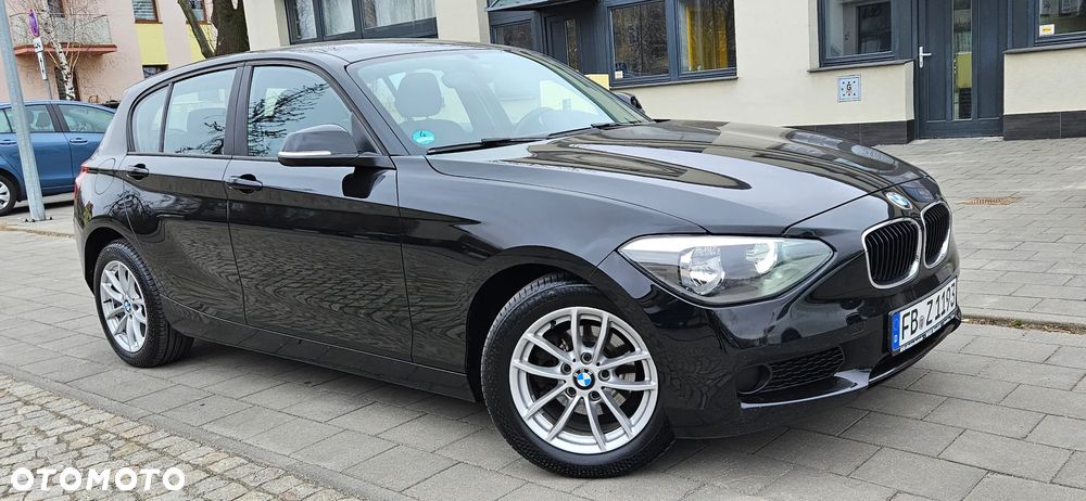 BMW Seria 1 116i - 23