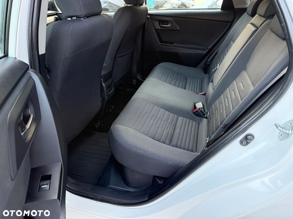 Toyota Auris Hybrid 135 Comfort - 15