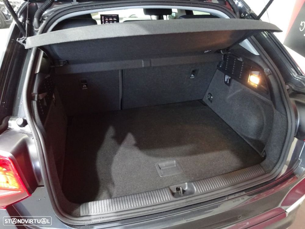 Audi Q2 30 TDI Advanced - 31