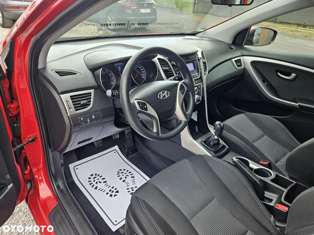 Hyundai i30 blue 1.4 Classic - 19