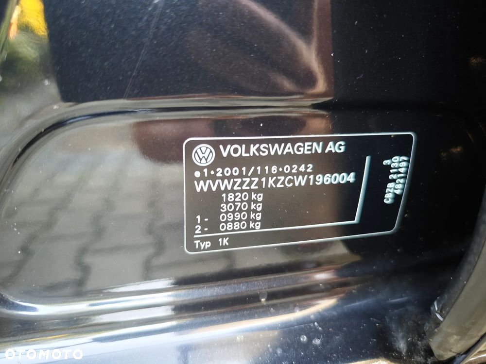 Volkswagen Golf - 27