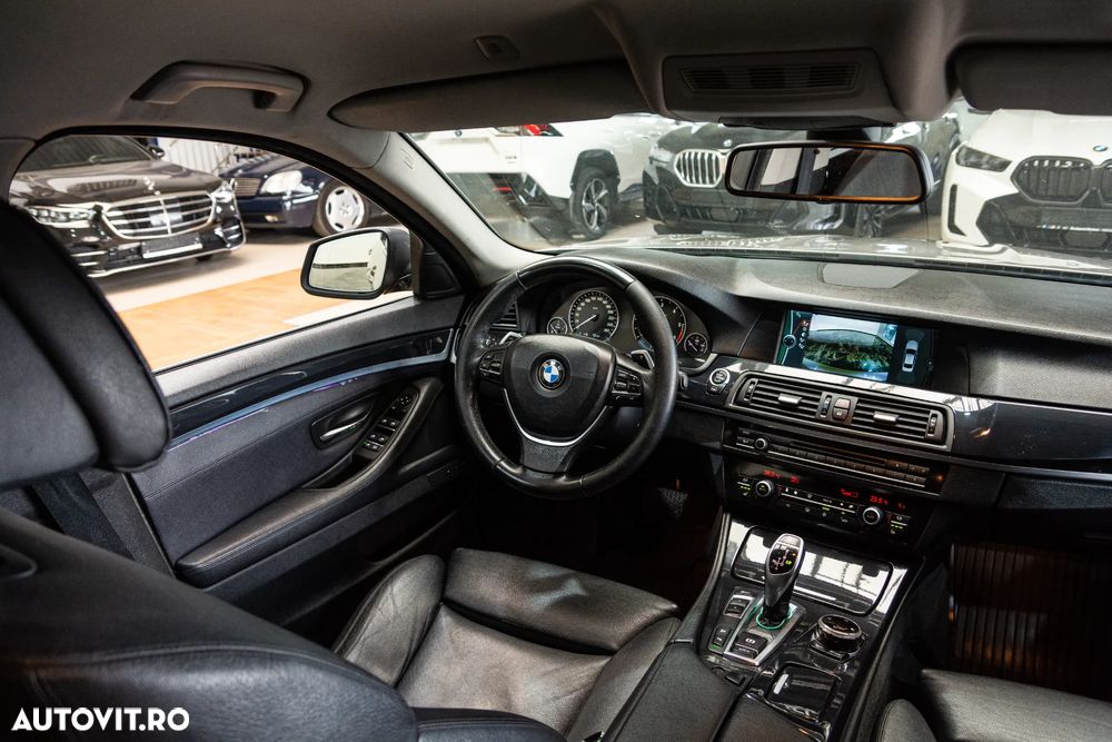 BMW Seria 5 525d xDrive - 7