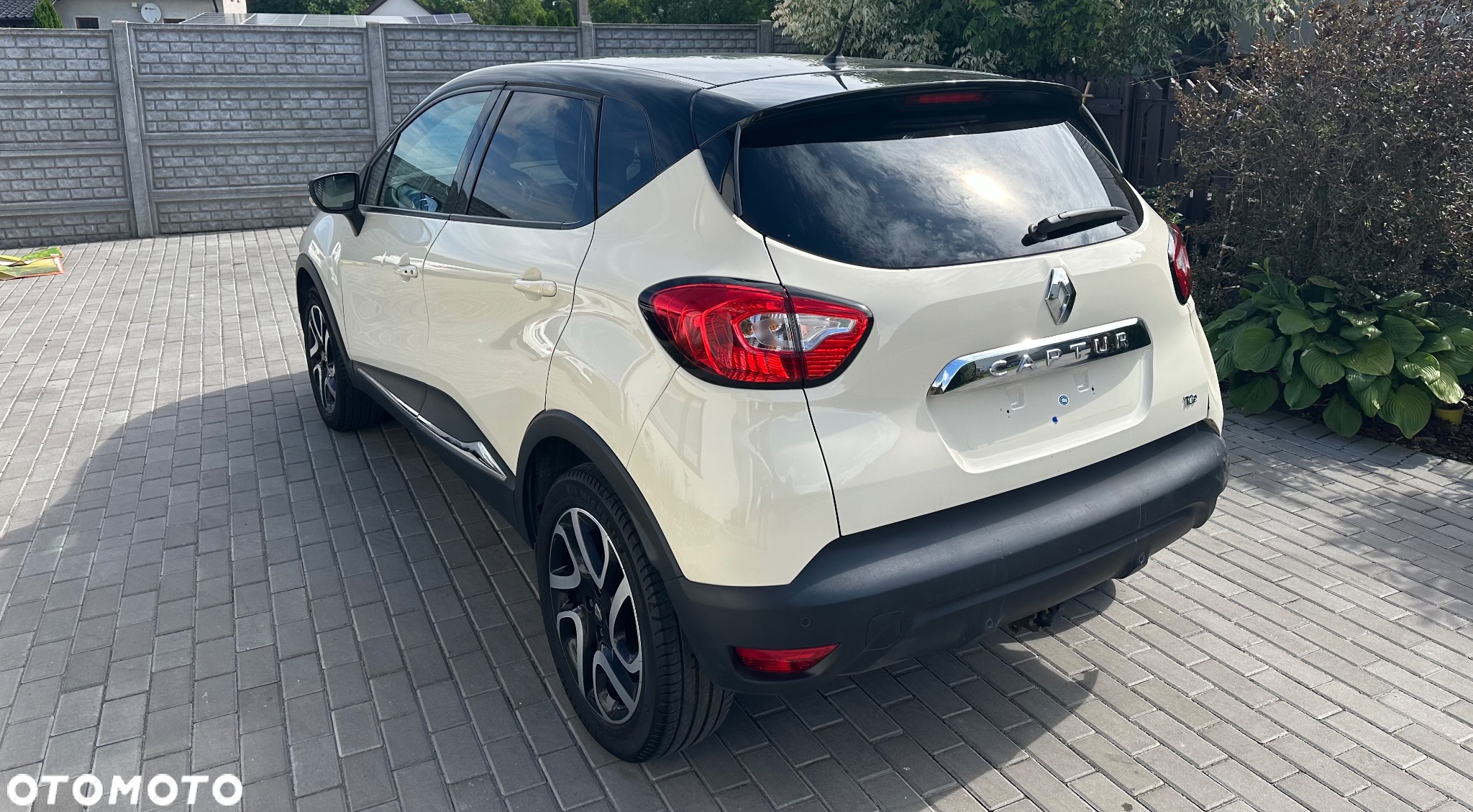 Renault Captur 1.2 Energy TCe Limited EDC - 11