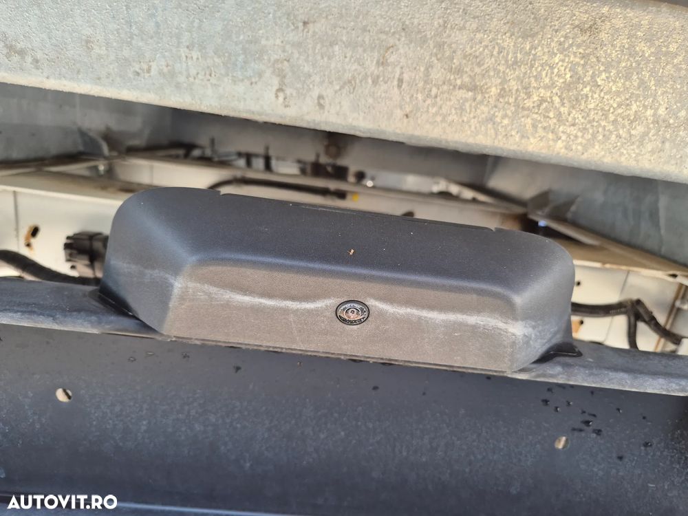 Ford Trasit V363 - 11