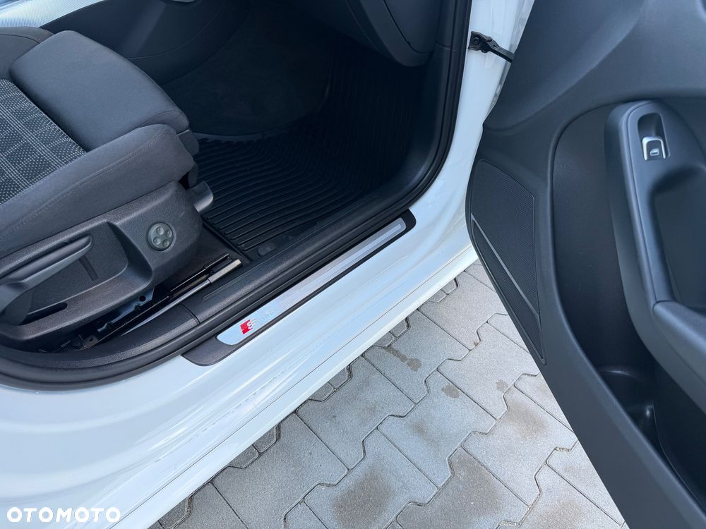Audi A4 Avant - 30
