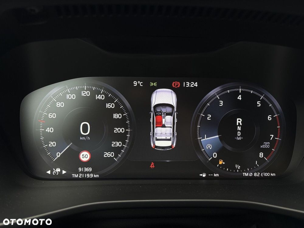 Volvo XC 40 T3 Momentum Pro - 16