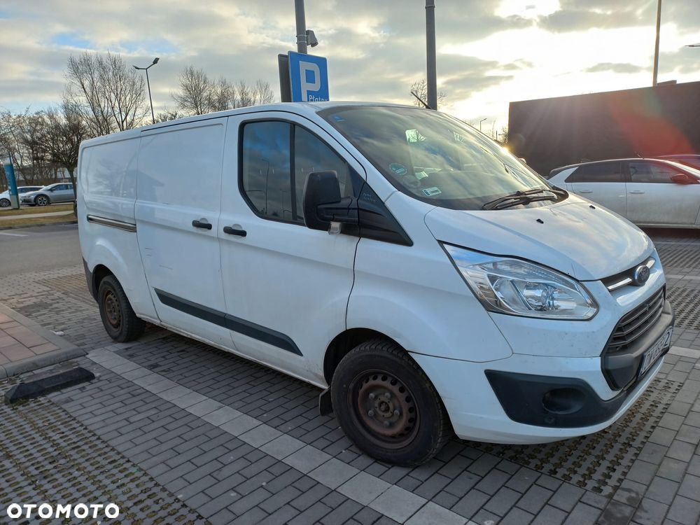 Ford TRANSIT CUSTOM - 12