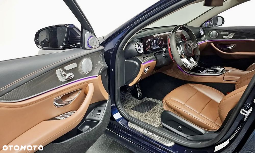 Mercedes-Benz Klasa E - 8