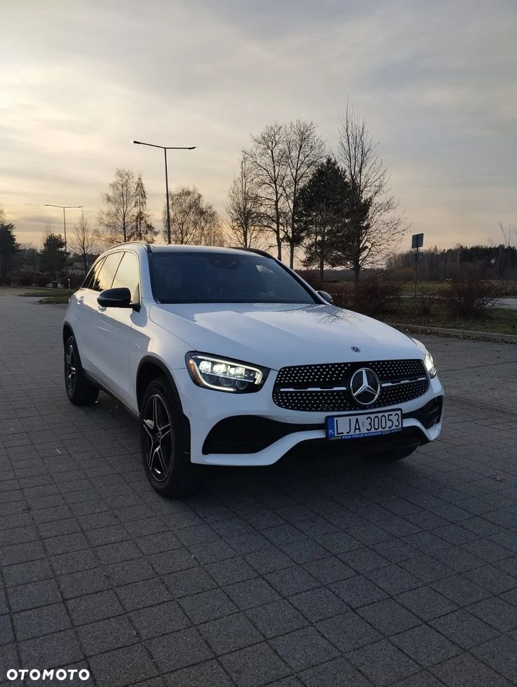 Mercedes-Benz GLC - 24