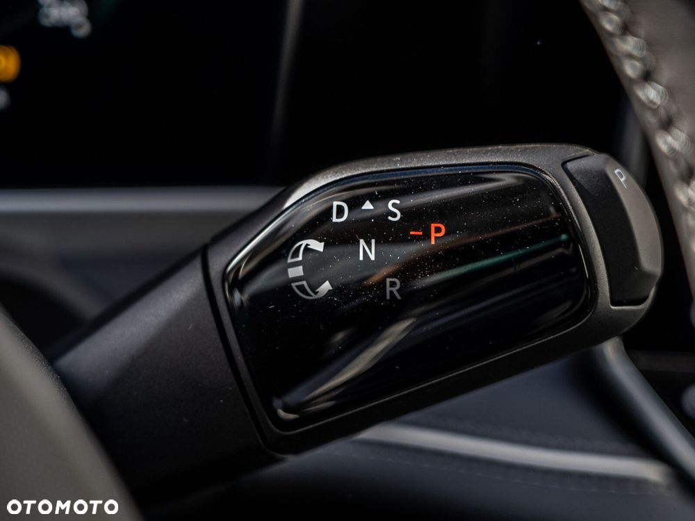 Volkswagen Passat - 28
