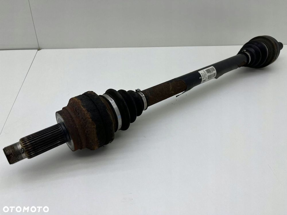BMW X5 E70 PÓŁOŚ PRAWA TYŁ 7564127
