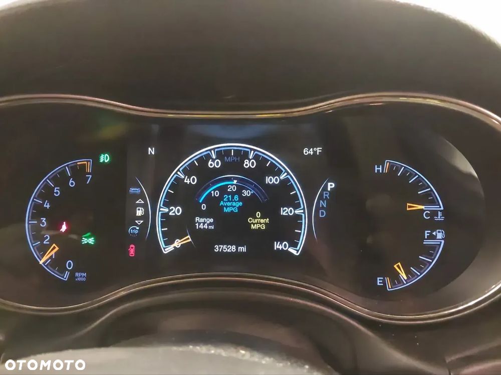 Jeep Grand Cherokee - 8