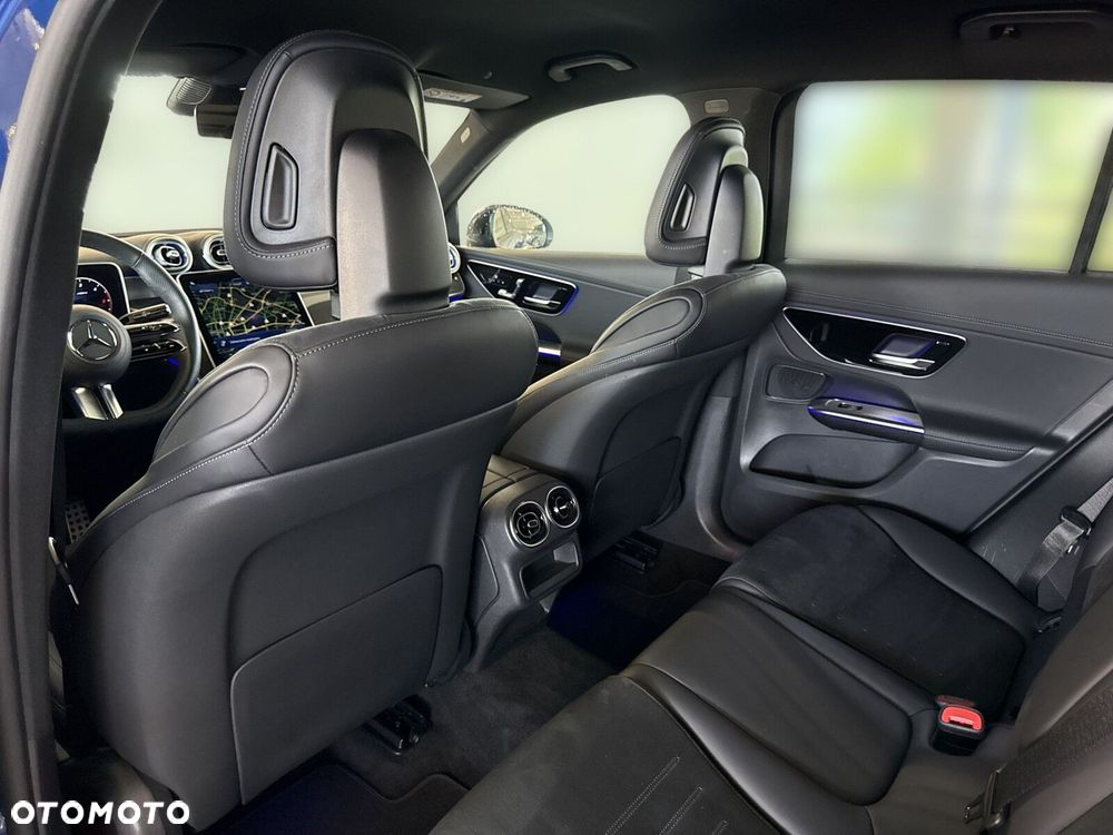 Mercedes-Benz GLC - 24