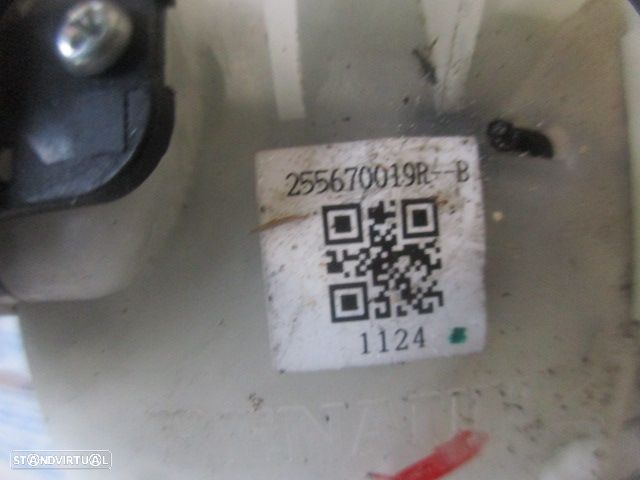 Comutador 255670019RB RENAULT MEGANE 3 FASE 1 2011 1.9DCI 130CV 5P PRETO LUZES PISCAS ESCOVAS VOLUME RENAULT MEGANE 3 PHASE 1  2010 1.5DCI 110CV 5P PRETO - 4