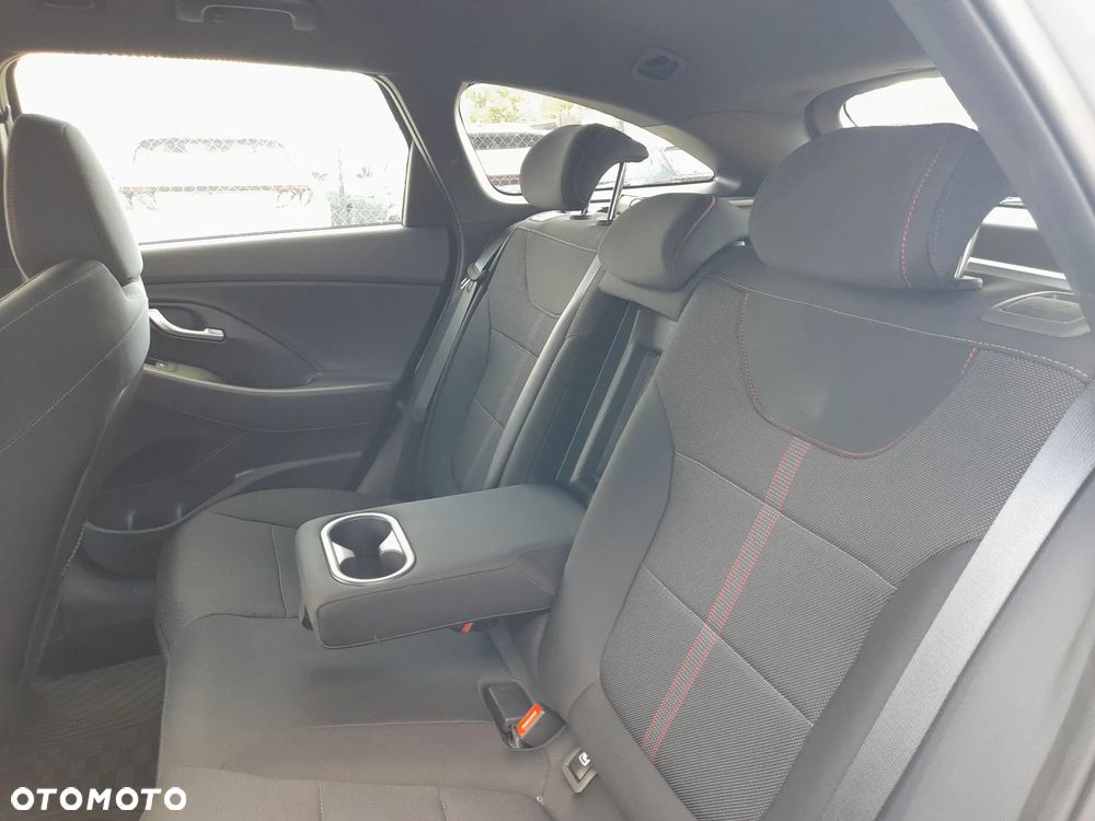 Hyundai i30 - 16
