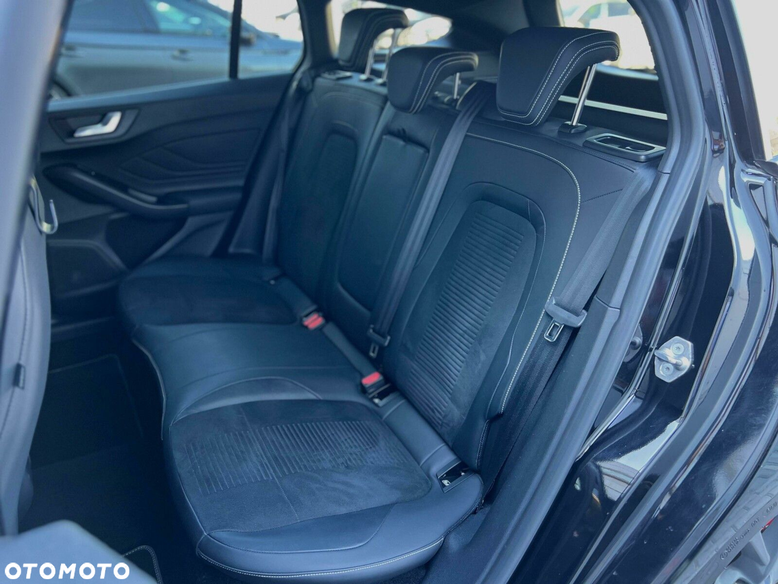 Ford Focus 2.3 EcoBoost ST - 23