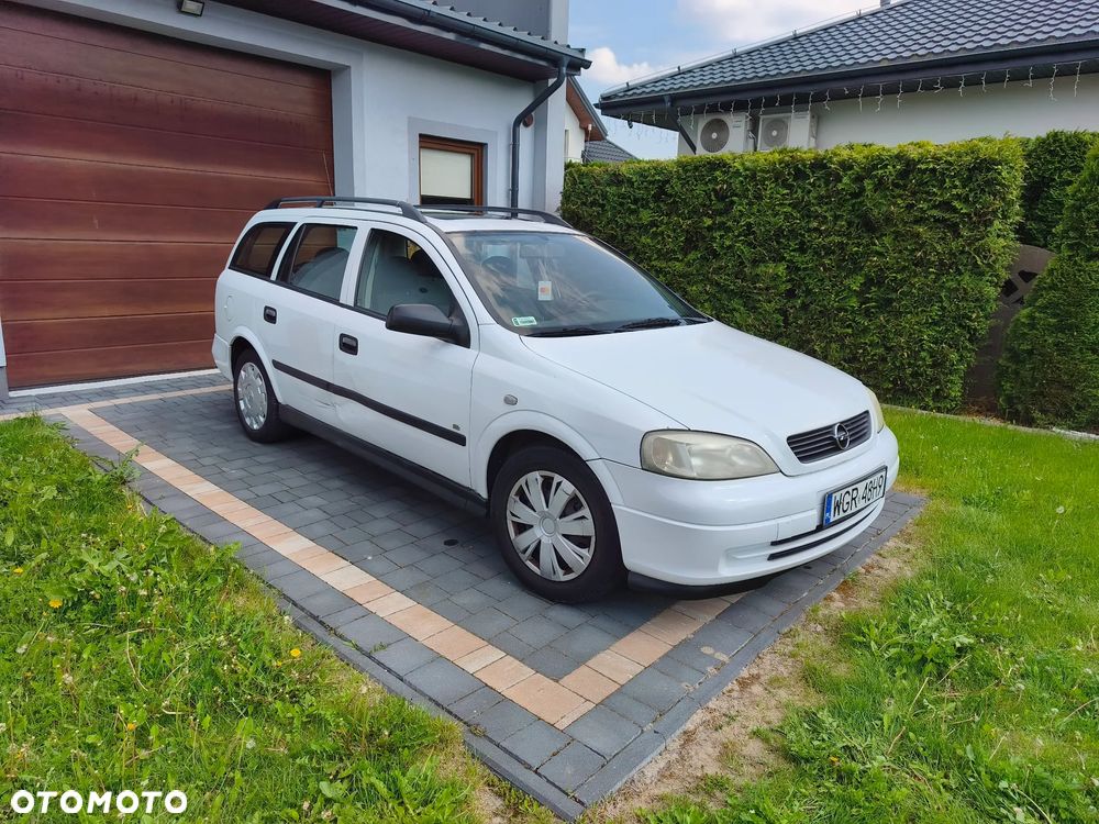 Opel Astra 1.4 Enjoy - 1