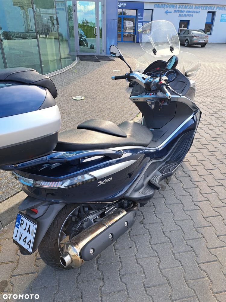 Piaggio X10 - 10