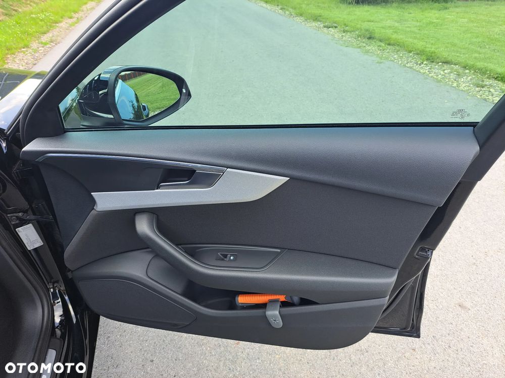 Audi A4 Limousine 1.4 TFSI Sport S tronic - 19