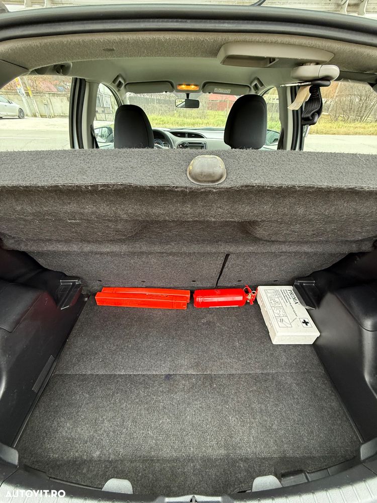 Toyota Yaris 1.5 VVT-i HSD Eco - 11