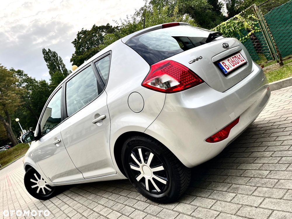 Kia Ceed 1.4 CVVT Attract - 3