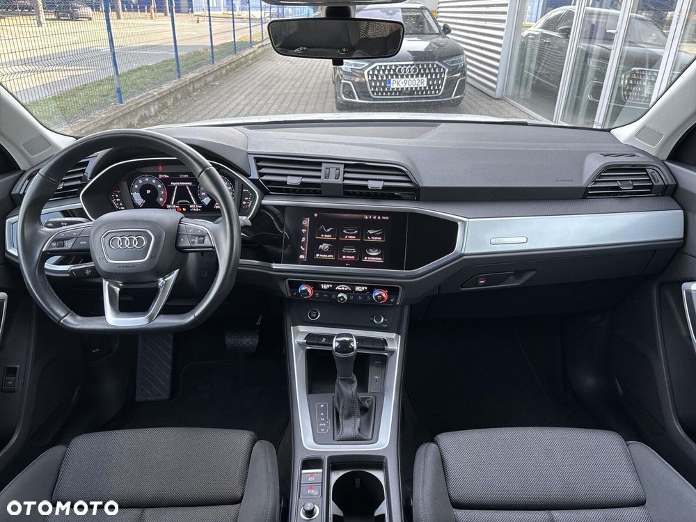 Audi Q3 35 TFSI S tronic - 16
