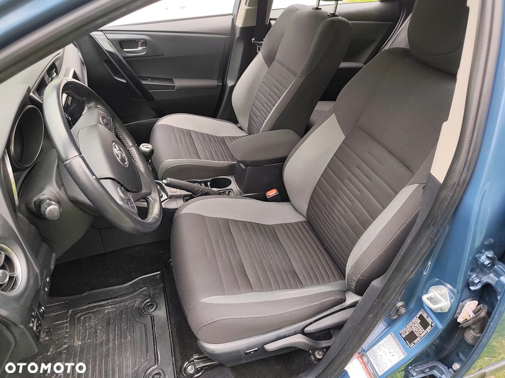 Toyota Auris 1.6 Active - 26