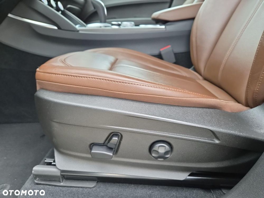 Alfa Romeo Stelvio - 12