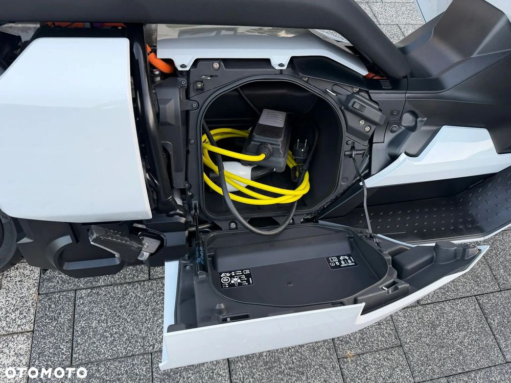 BMW CE 04 - 3