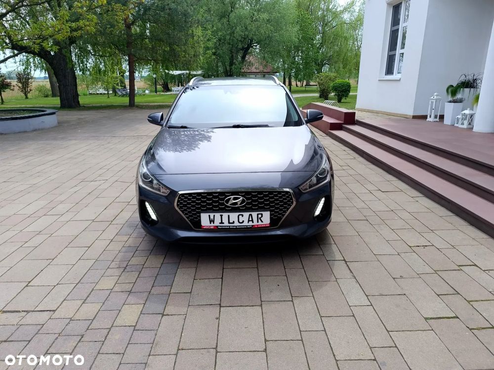 Hyundai i30 blue Kombi 1.6 CRDi Style - 14