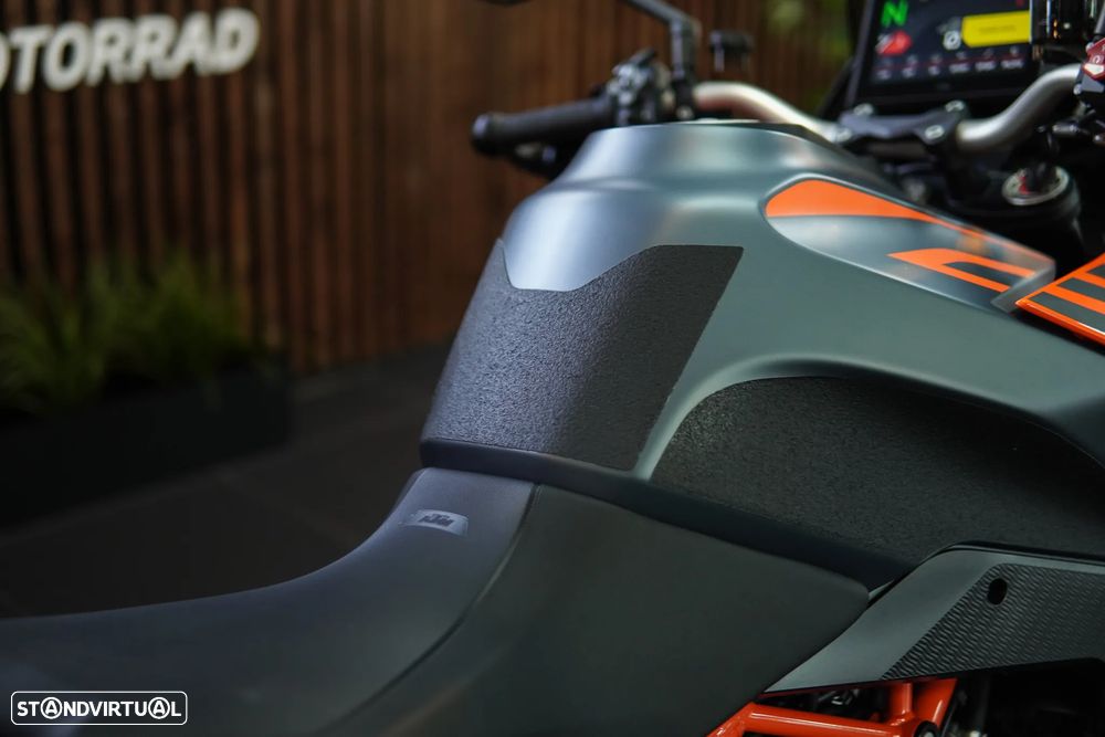 KTM Superduke GT - 25