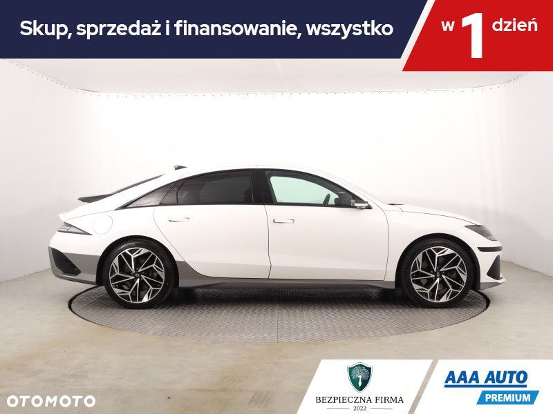 Hyundai IONIQ 6 - 8