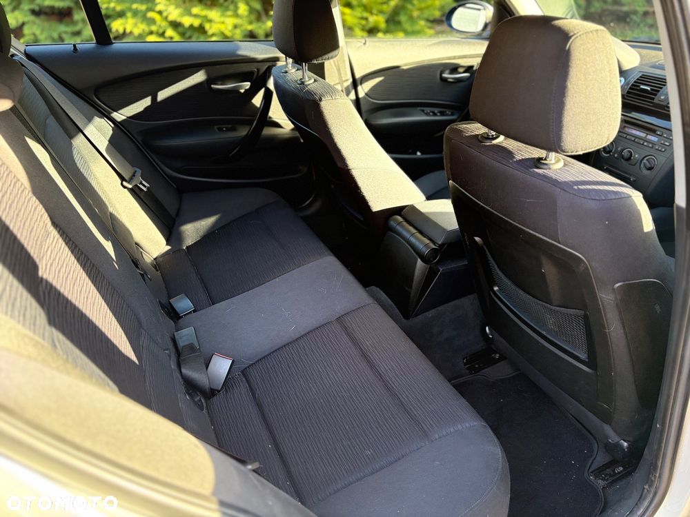 BMW Seria 1 116i - 12