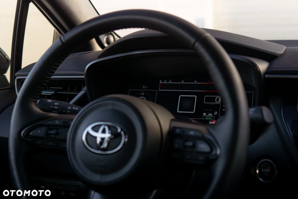 Toyota GR Corolla - 13